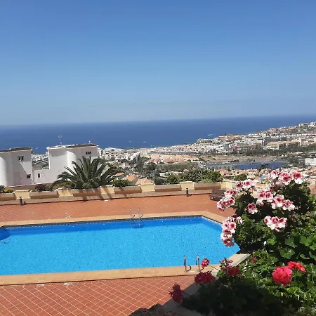 Gran Piso En アデヘ